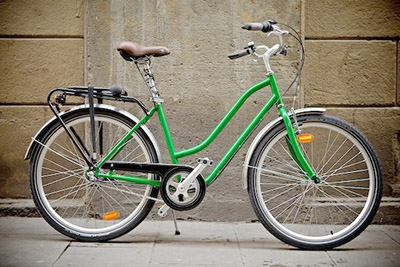 barcelona tourist city bikes